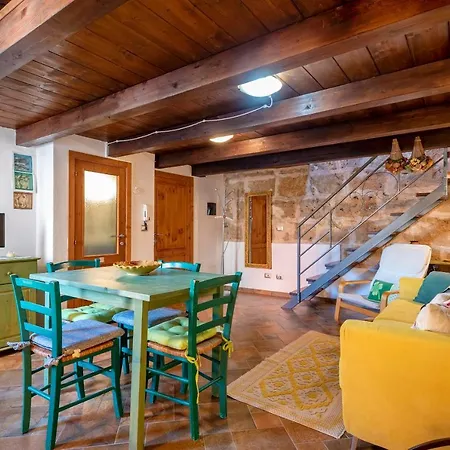 Appartement Topaz Attic In Old Town By Sea