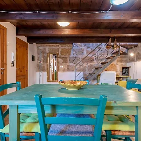 Alghero Old Town Gem - Topaz Apartman *